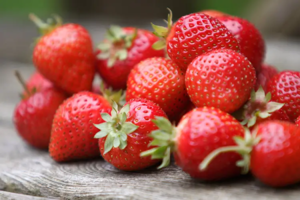 Strawberries: A Nutrient Powerhouse for Skin, Heart, and Immunity
